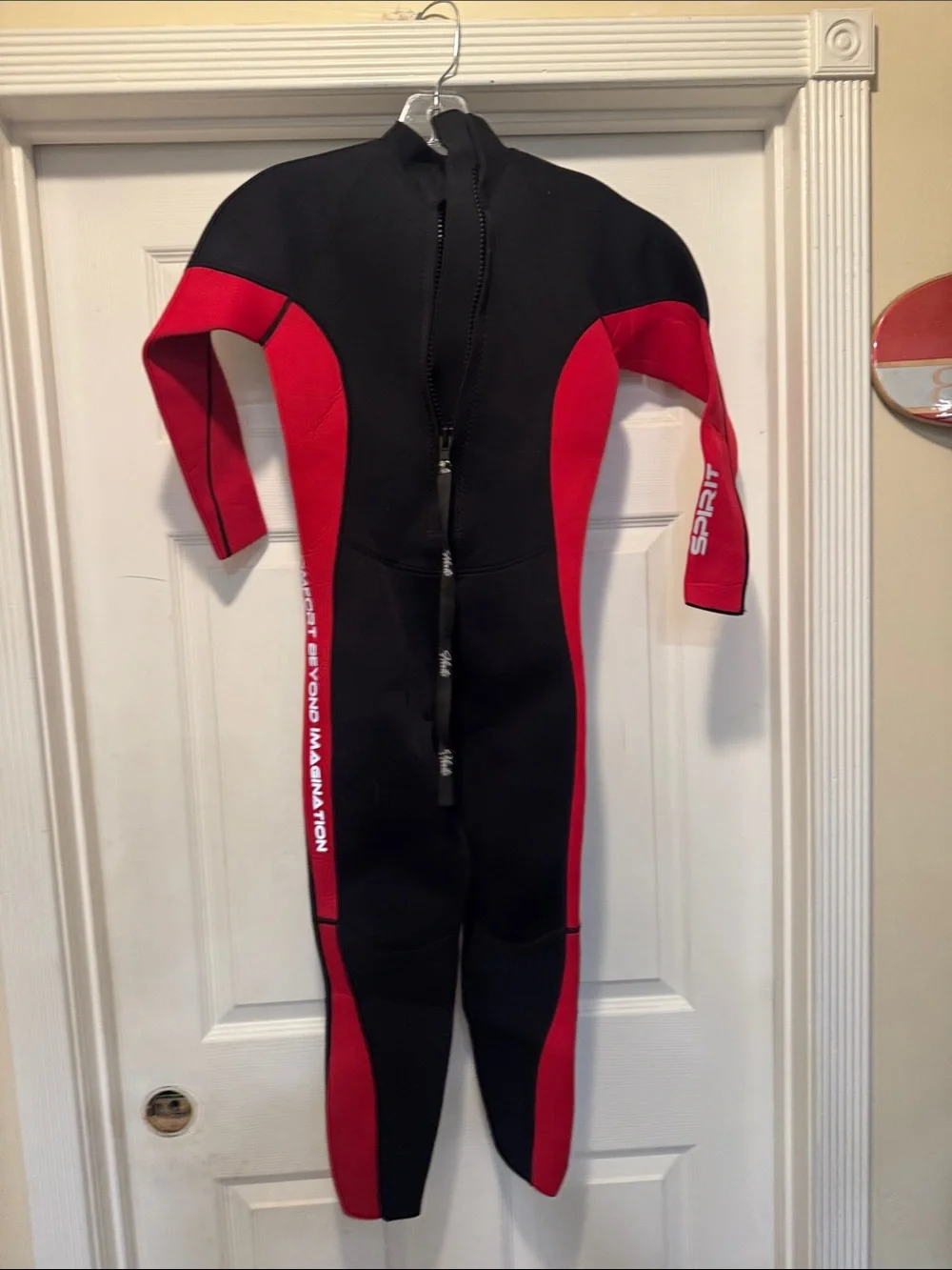 Hevto Kids Black and Red Full-Body Swim Wetsuit
